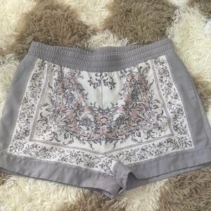 Floral Patterned Gray and Pink Shorts